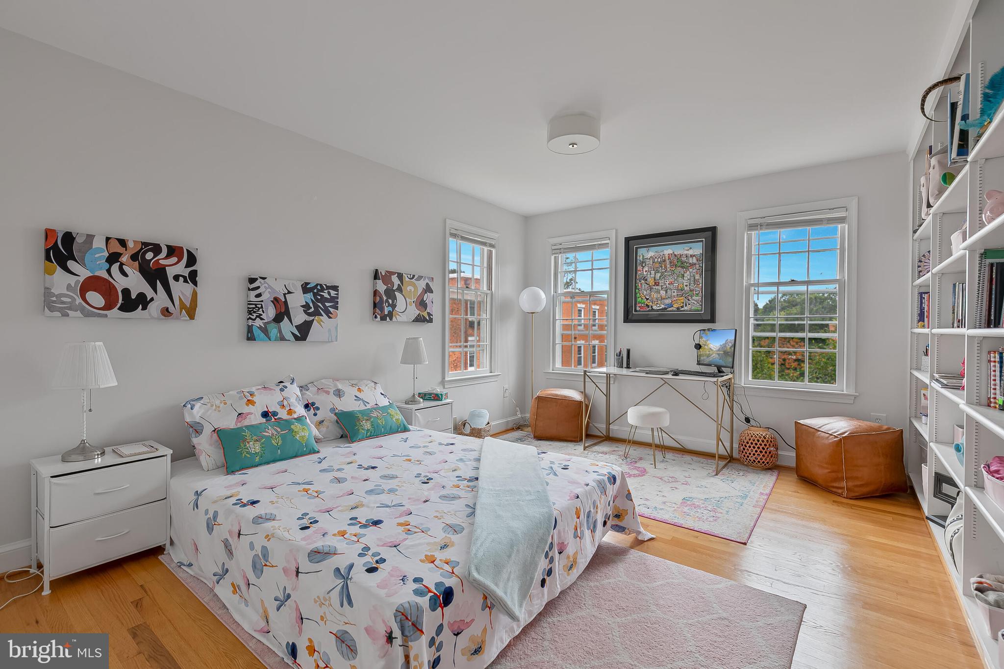 LYNNBROOK - Residential