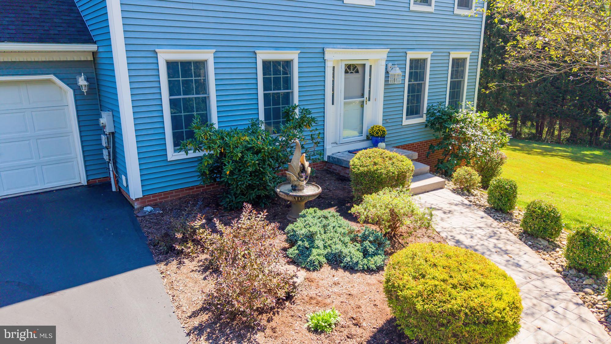 1 STEEPLECHASE DRIVE