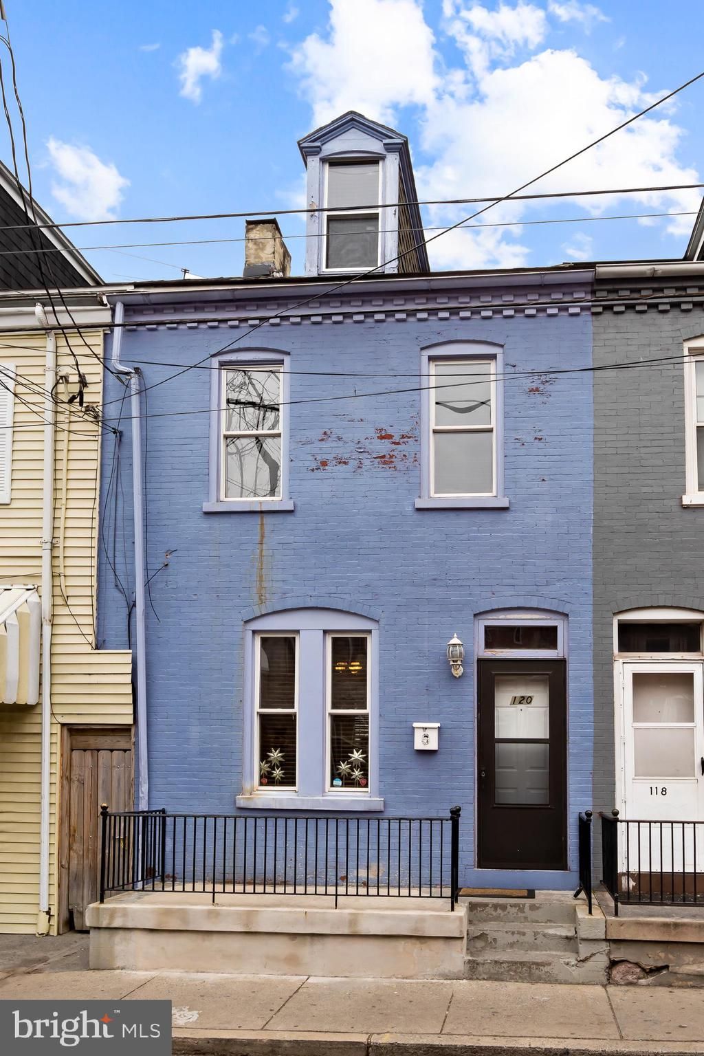 Photo of 120 LOCUST ST, LANCASTER, PA 17602 (MLS # PALA2031740)