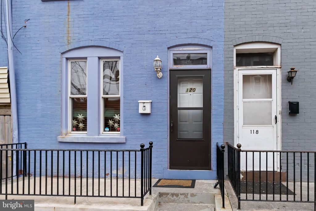 Photo of 120 LOCUST ST, LANCASTER, PA 17602 (MLS # PALA2031740)