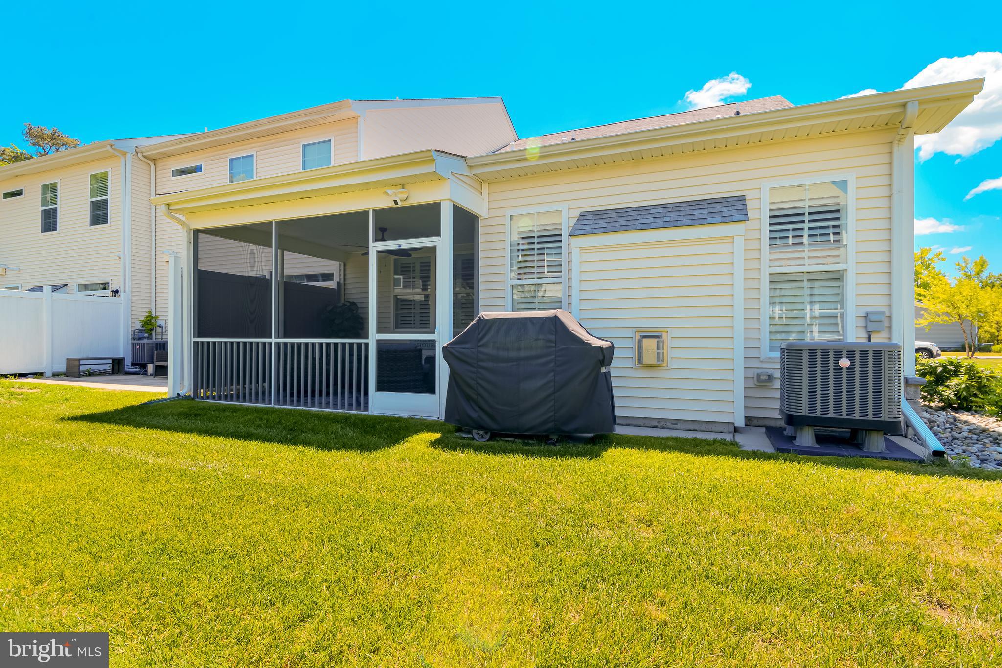 SAWGRASS AT WHITE OAK CREEK - Residential