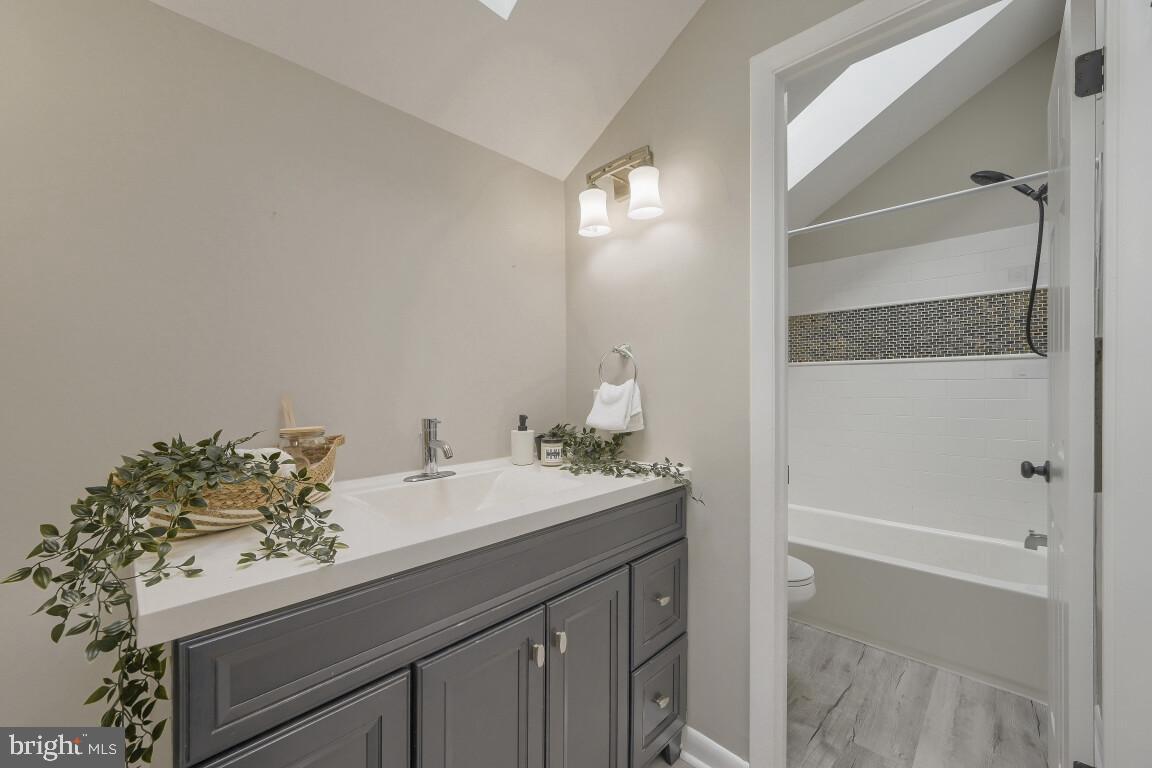 CUNNINGHILL COVE - Residential