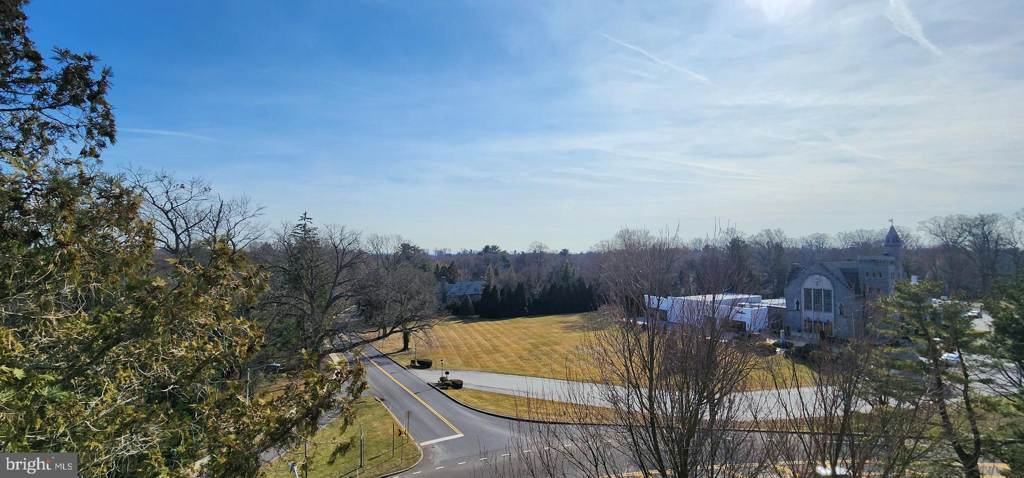 WYNNEWOOD PLAZA - Residential