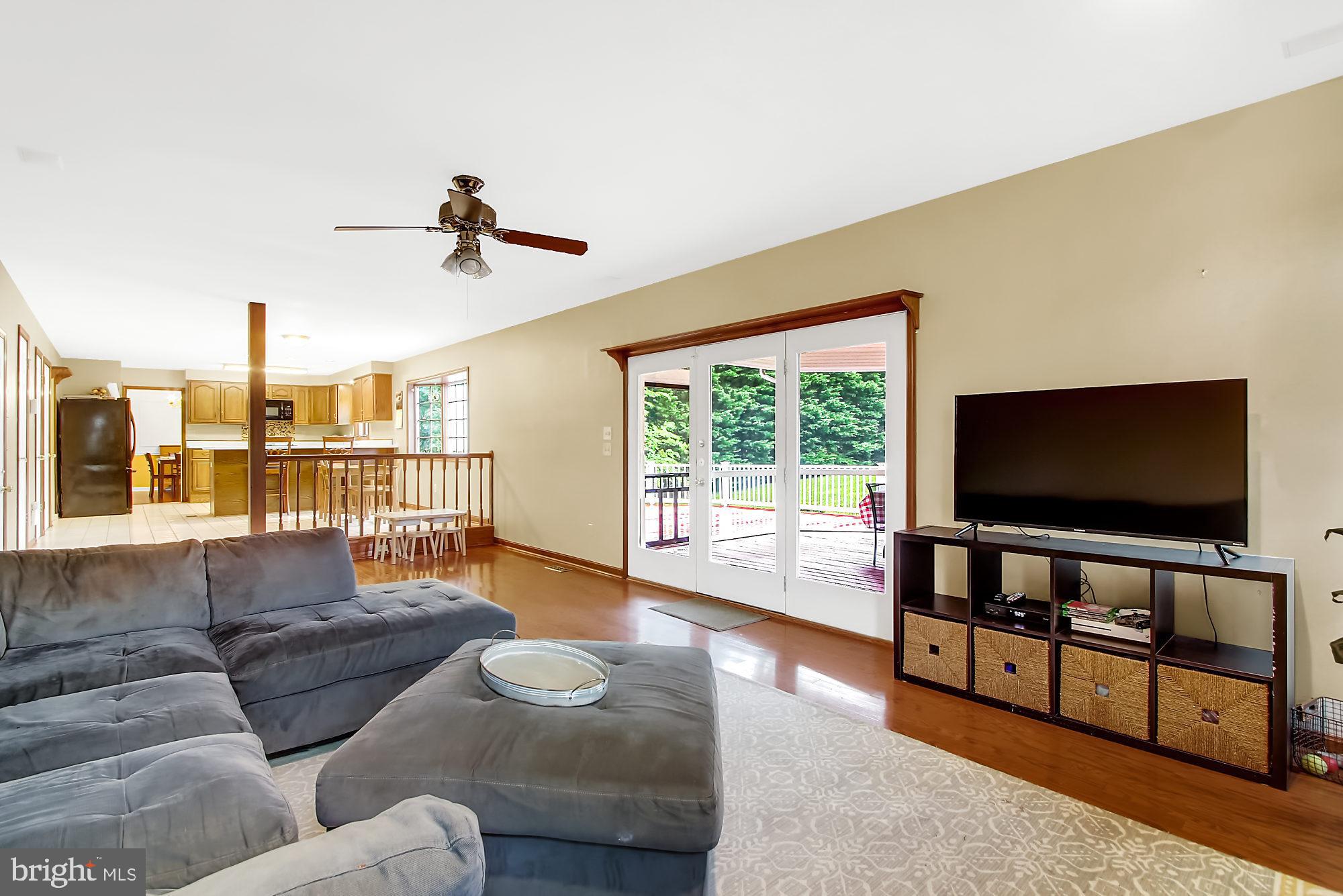 HAMPTON RIDGE - Residential