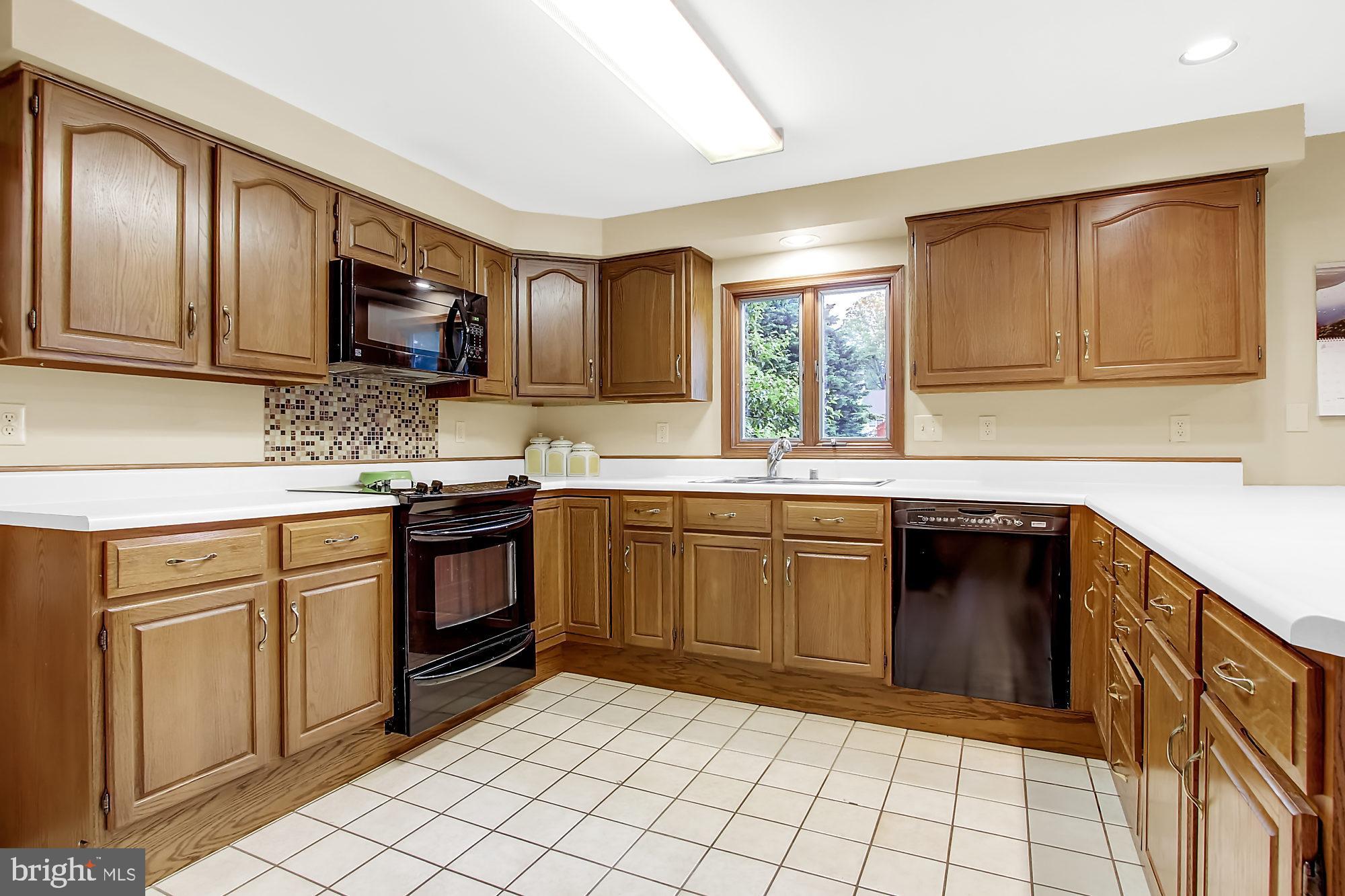 HAMPTON RIDGE - Residential