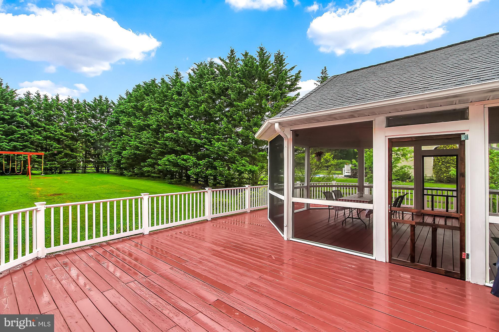 HAMPTON RIDGE - Residential