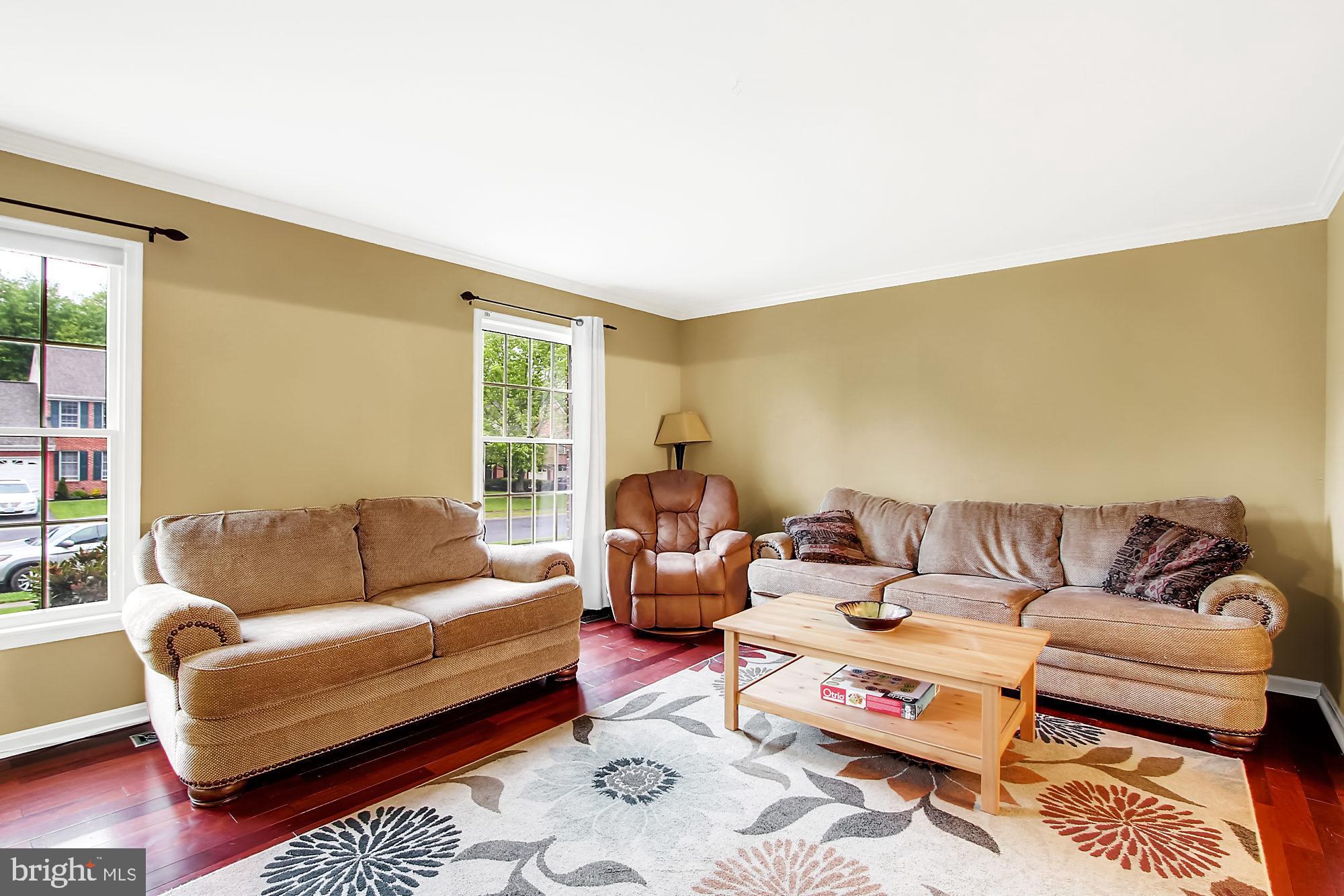 HAMPTON RIDGE - Residential