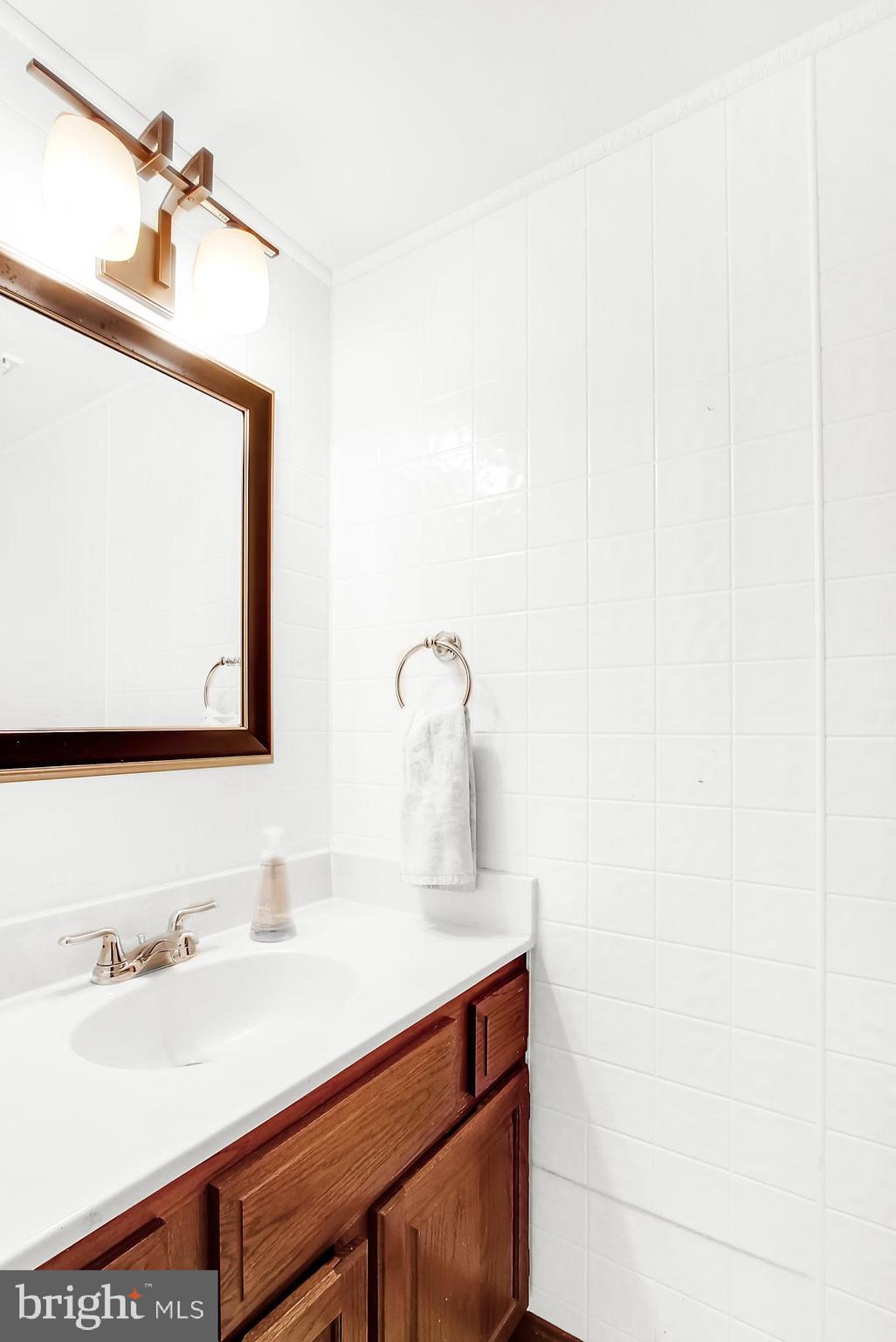 HAMPTON RIDGE - Residential