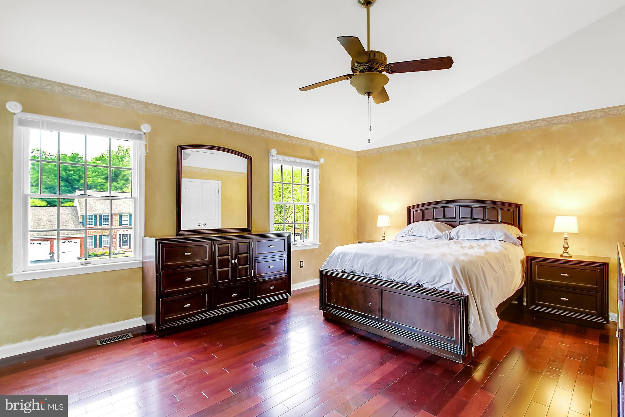 HAMPTON RIDGE - Residential