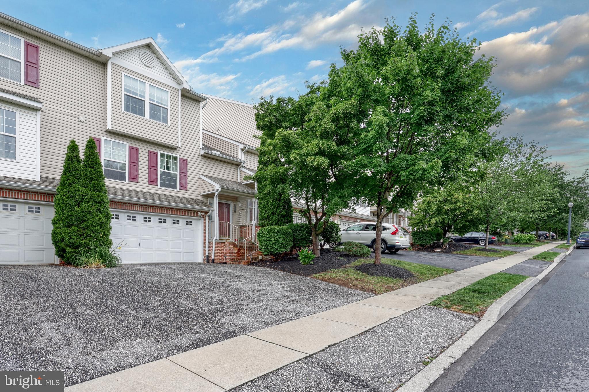 1153 CROSS CREEK DRIVE