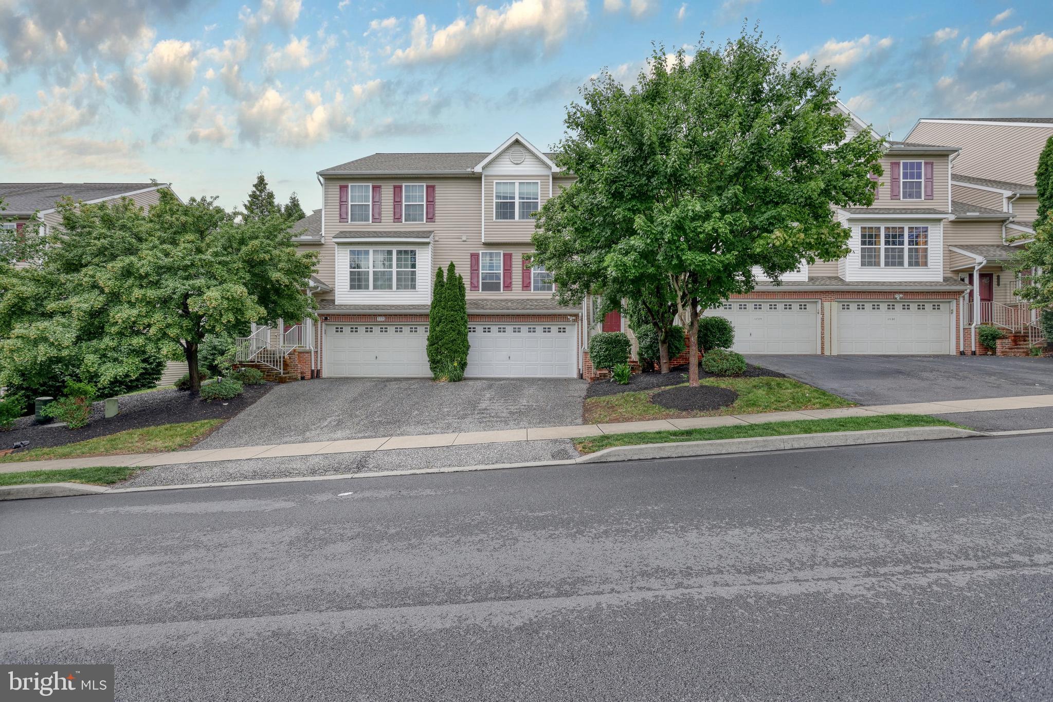 1153 CROSS CREEK DRIVE