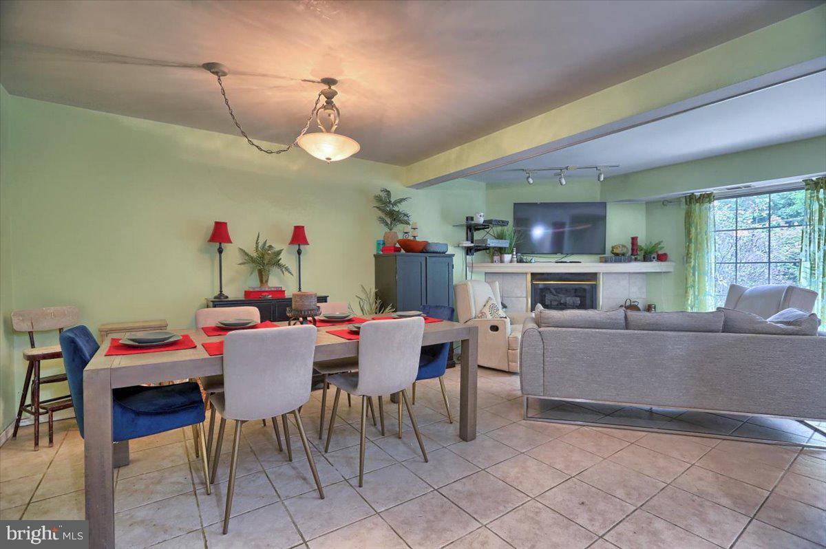WARRINGTON WAY CONDOS - Residential