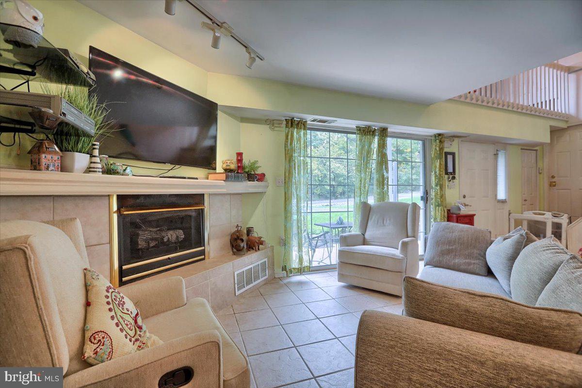 WARRINGTON WAY CONDOS - Residential