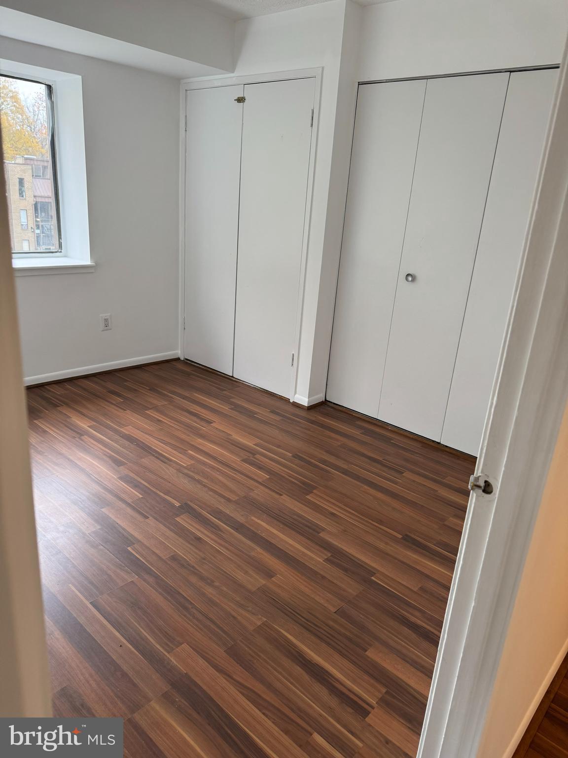 SUMMERTREE CONDO APTS - Residential Lease