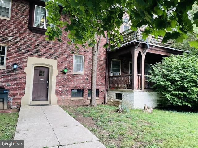 109 HOLLYWOOD AVENUE
