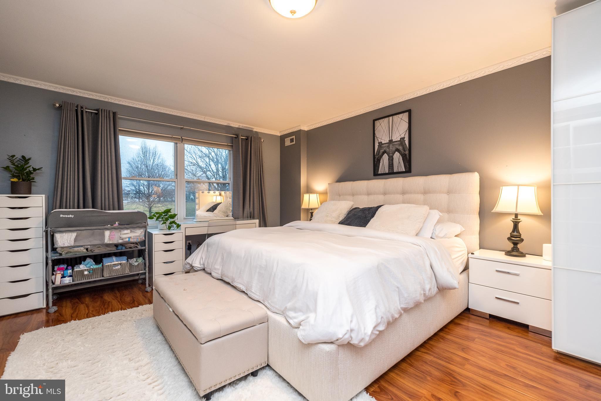 SOMERTON - Residential