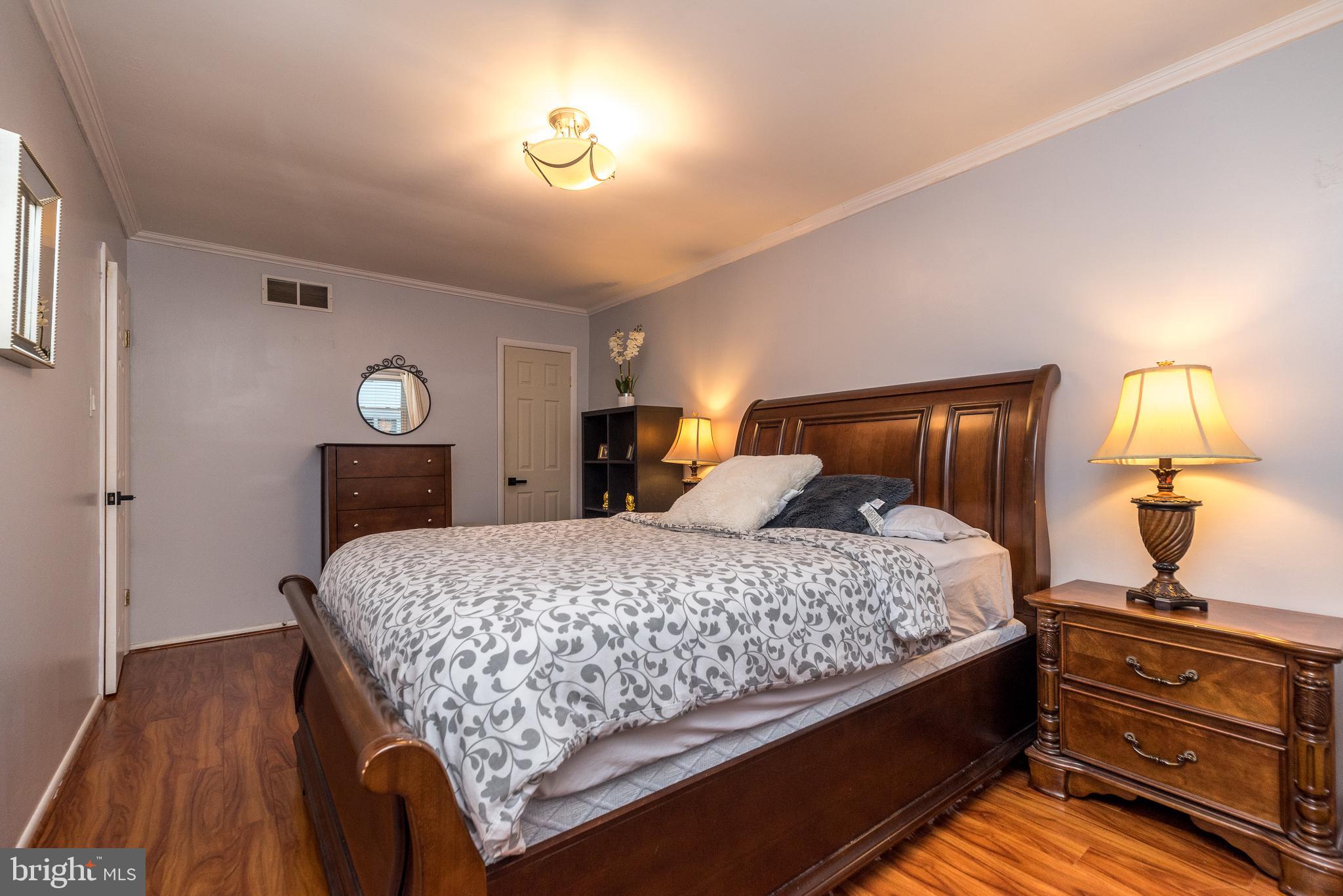 SOMERTON - Residential