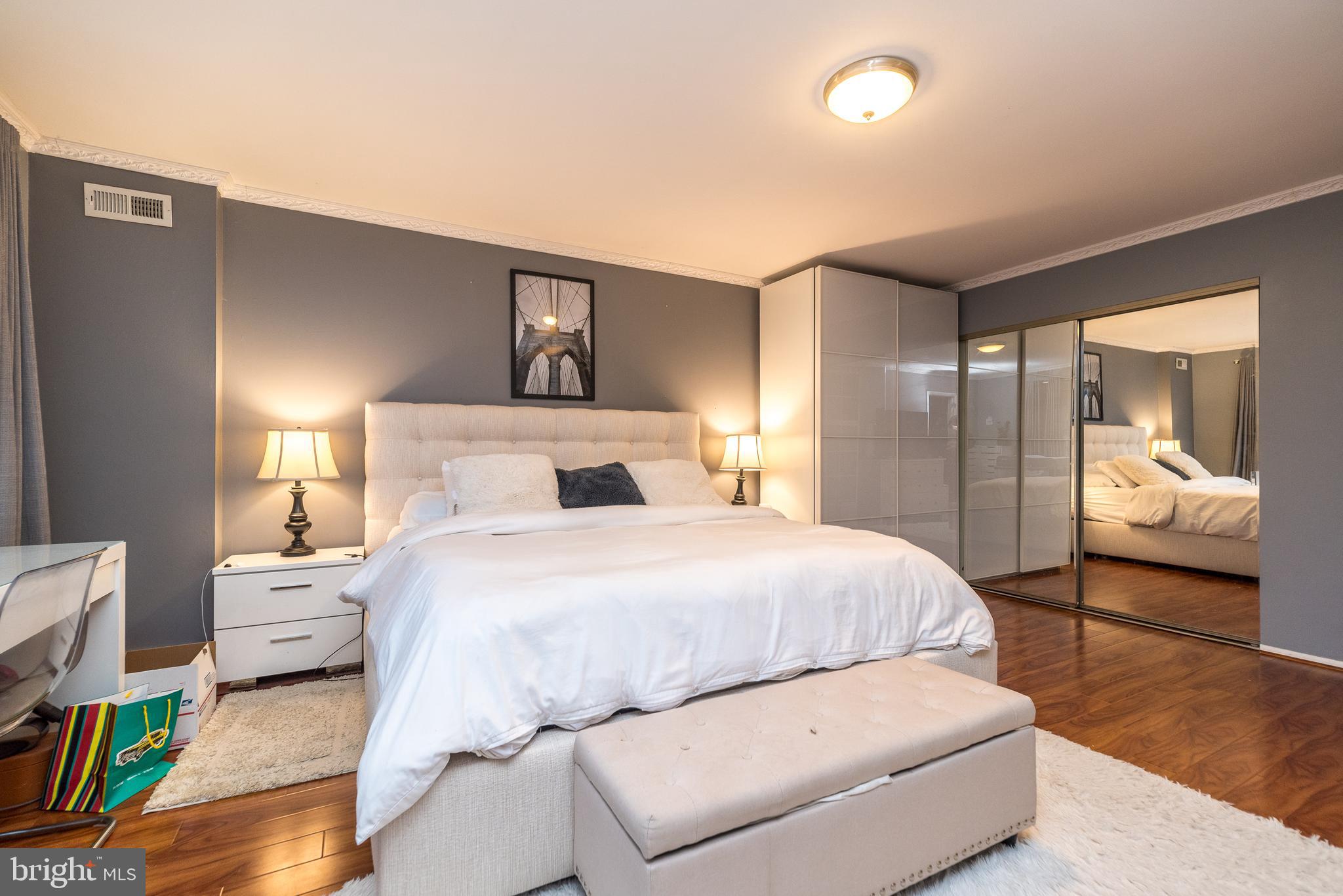 SOMERTON - Residential