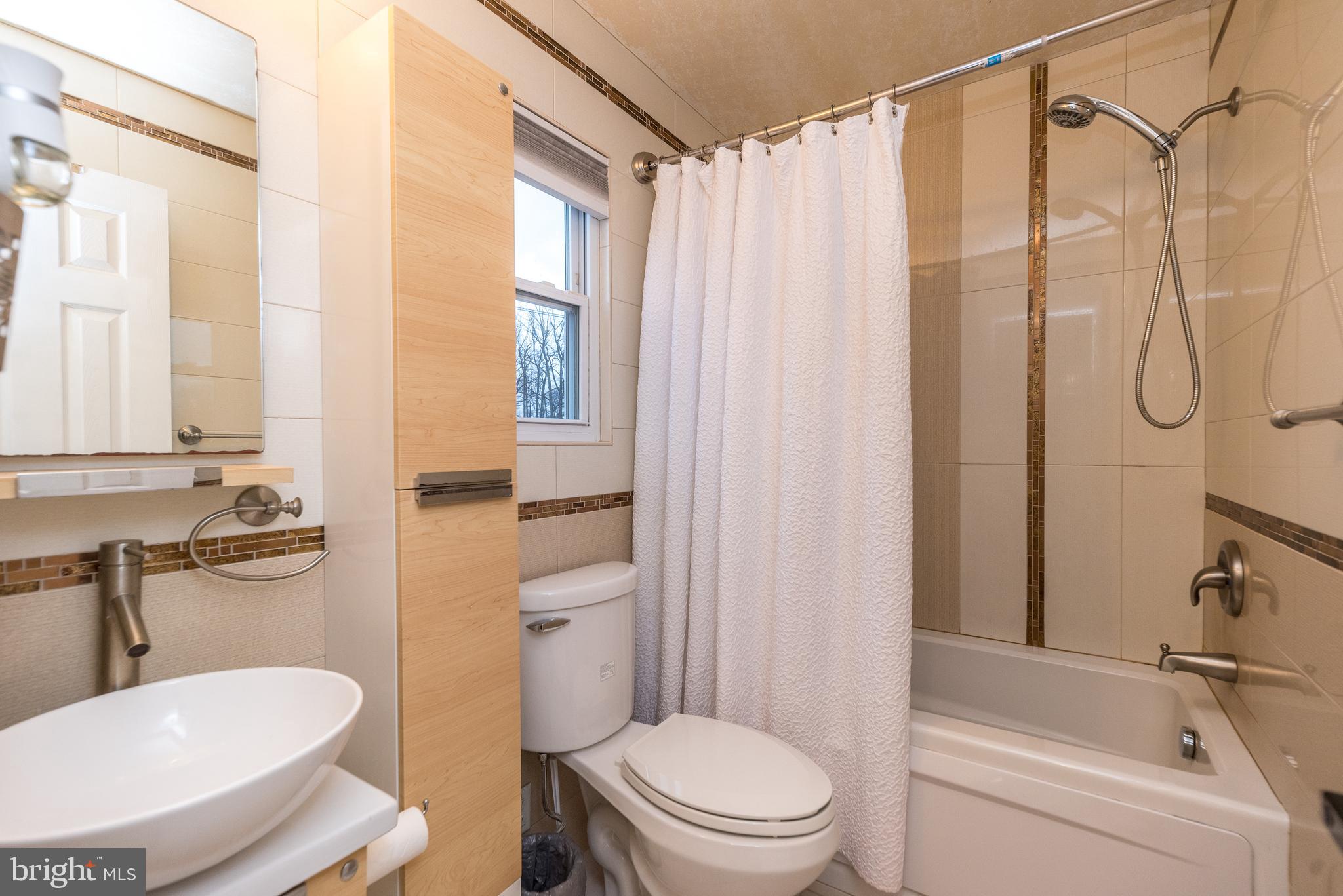 SOMERTON - Residential