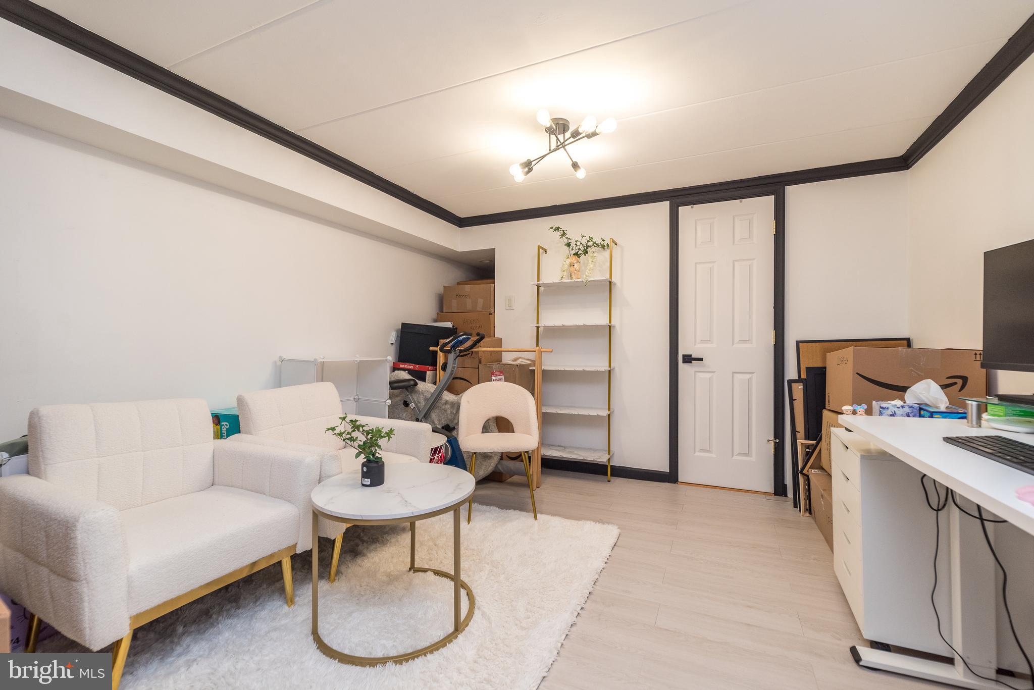 SOMERTON - Residential