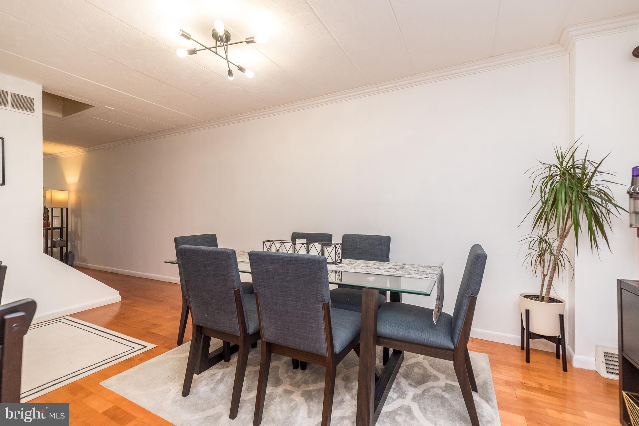 SOMERTON - Residential