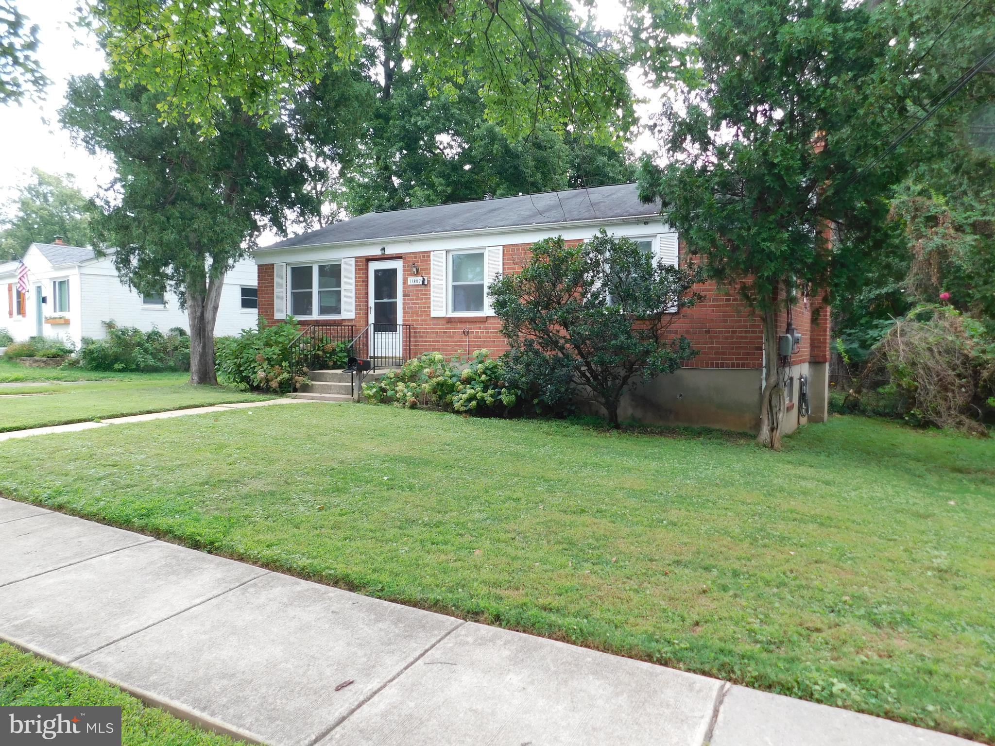 RANDOLPH HILLS - Residential Lease