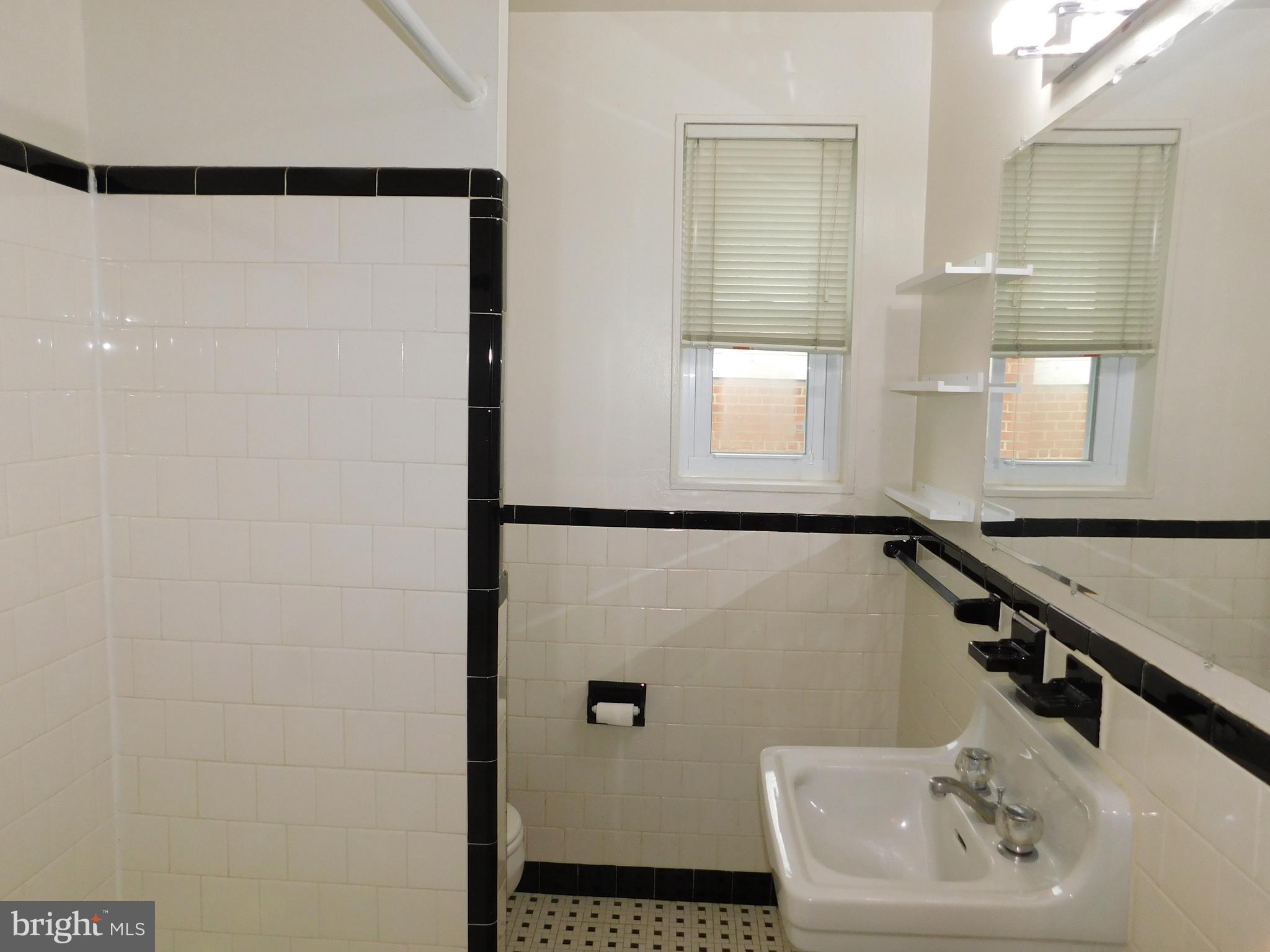 RANDOLPH HILLS - Residential Lease