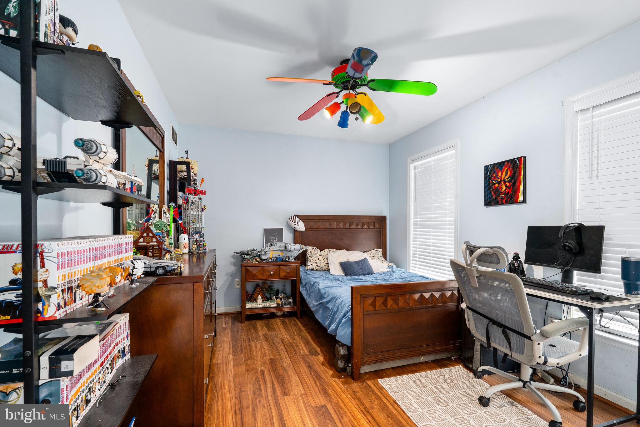 SCOTT GARDENS - Residential