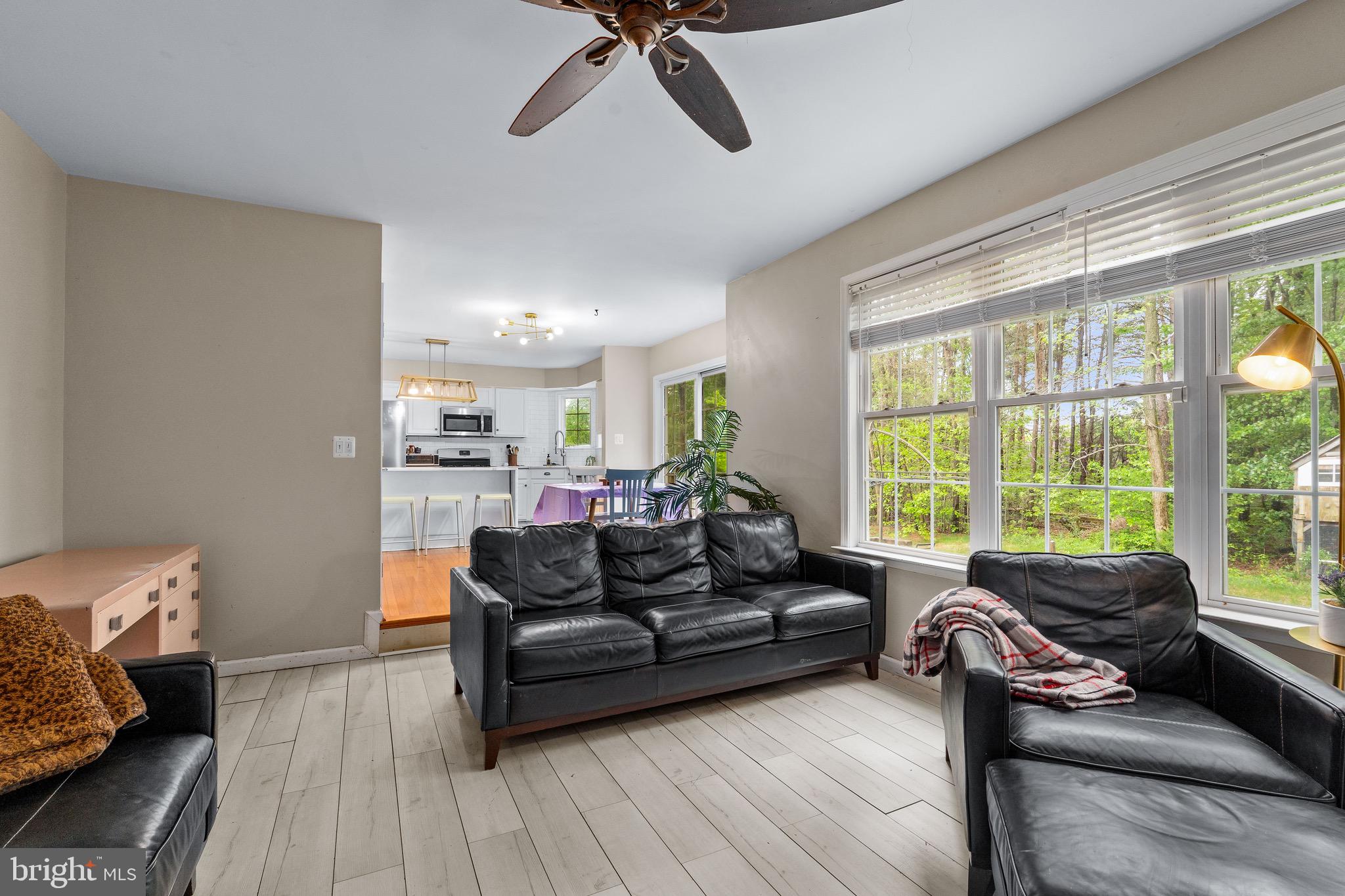 SCOTT GARDENS - Residential