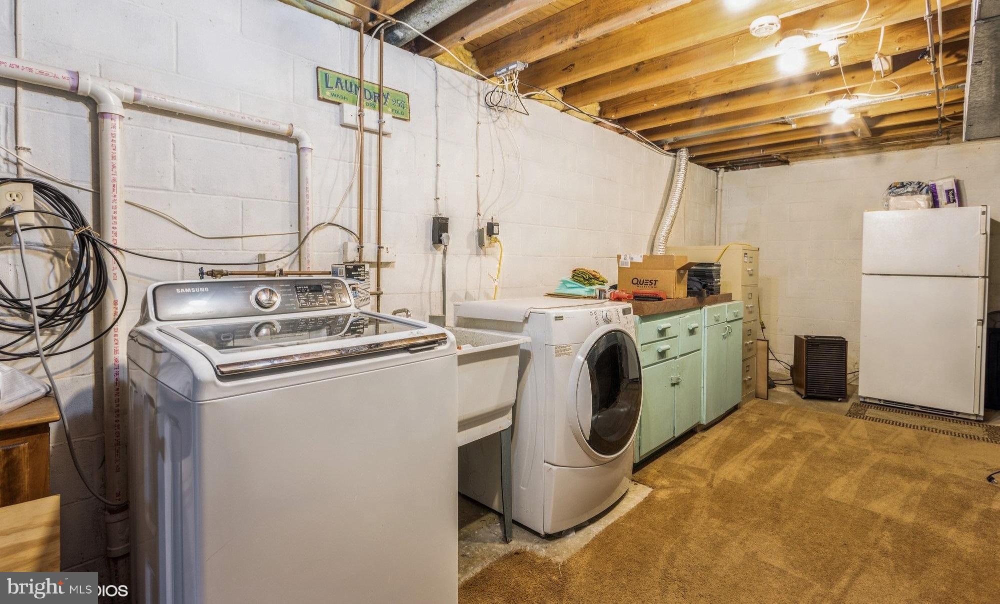 HUNTERS RUN - Residential