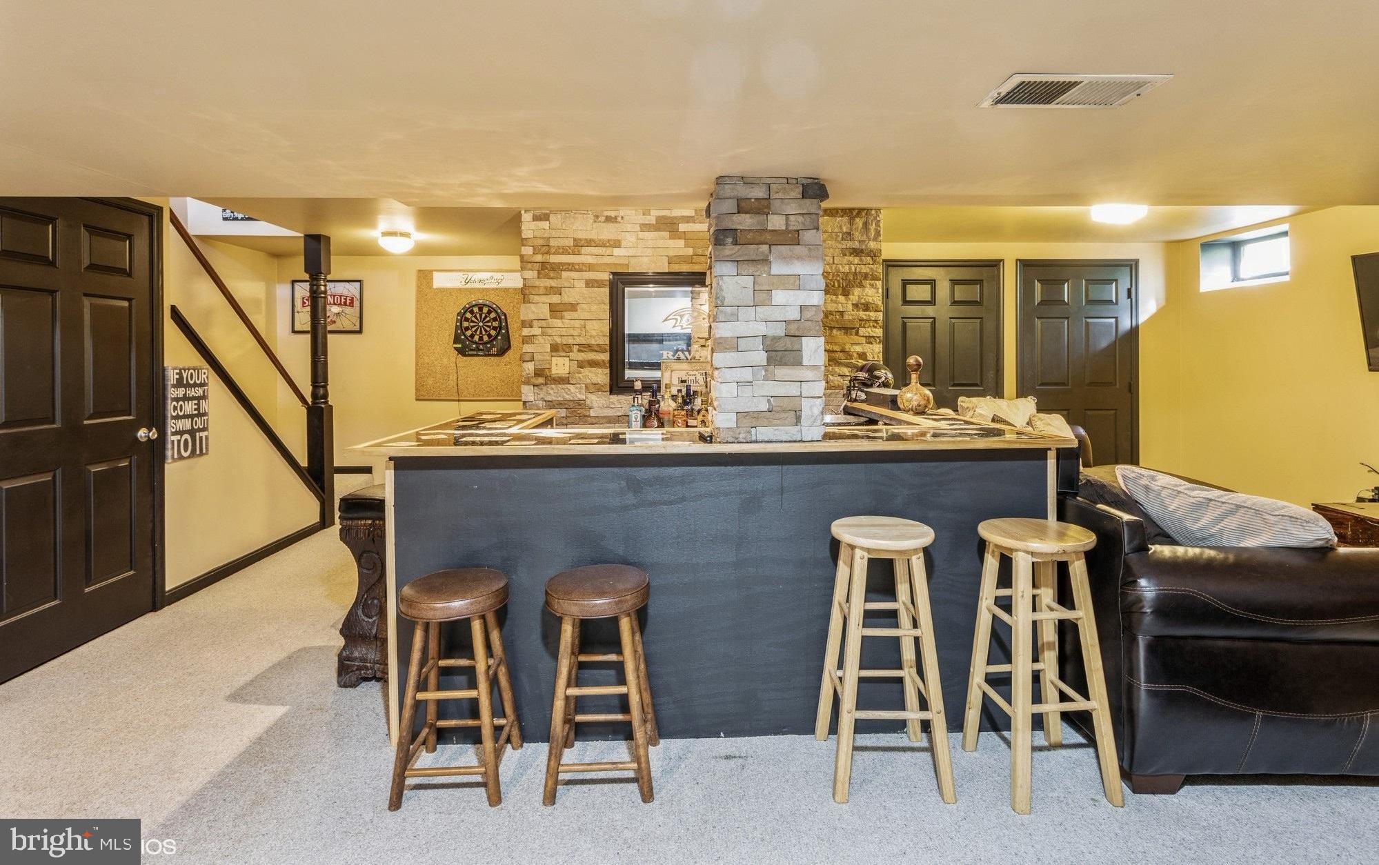 HUNTERS RUN - Residential