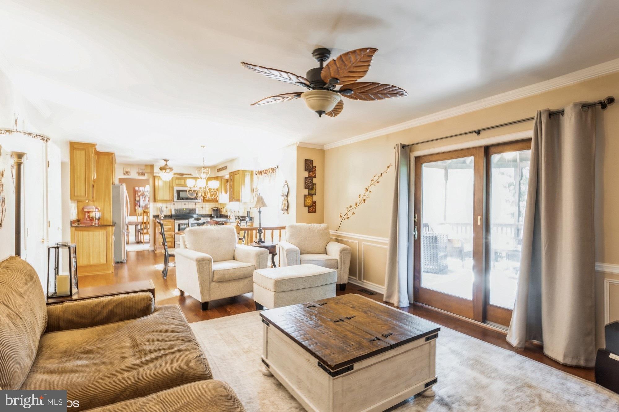 HUNTERS RUN - Residential