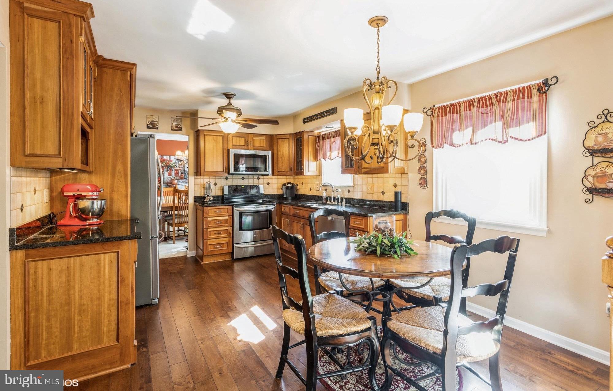 HUNTERS RUN - Residential