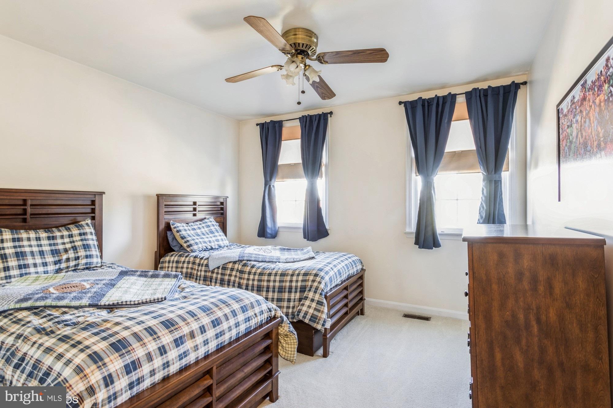 HUNTERS RUN - Residential