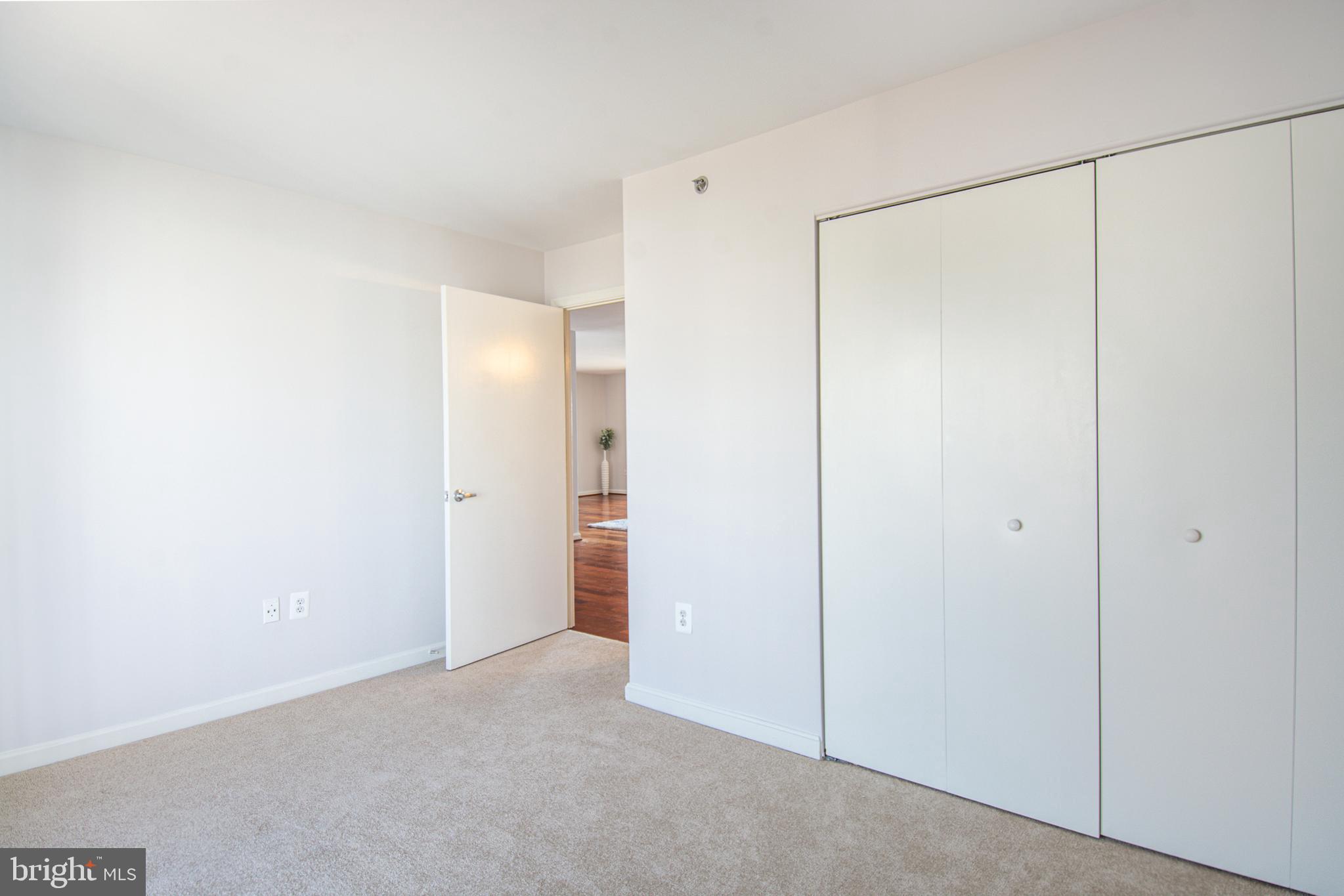 LIGHTHOUSE POINT EAST - Residential