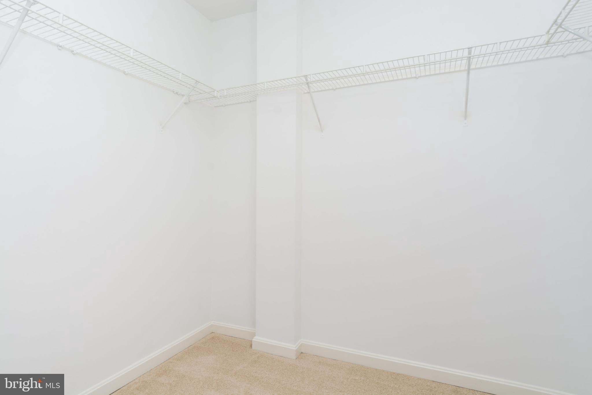 LIGHTHOUSE POINT EAST - Residential