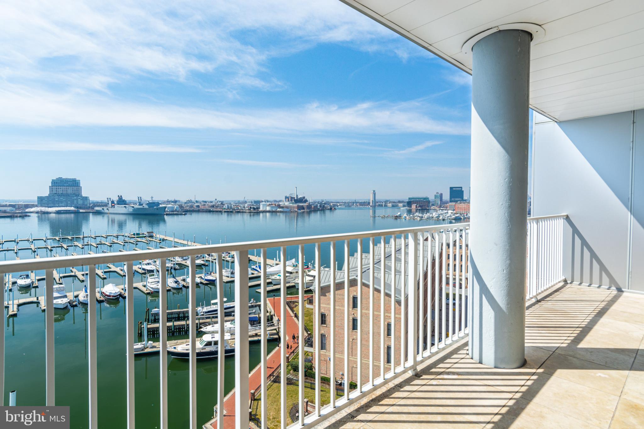 LIGHTHOUSE POINT EAST - Residential