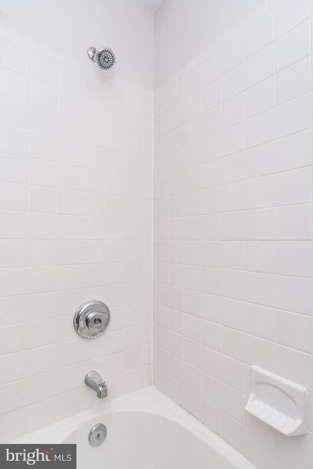 LIGHTHOUSE POINT EAST - Residential