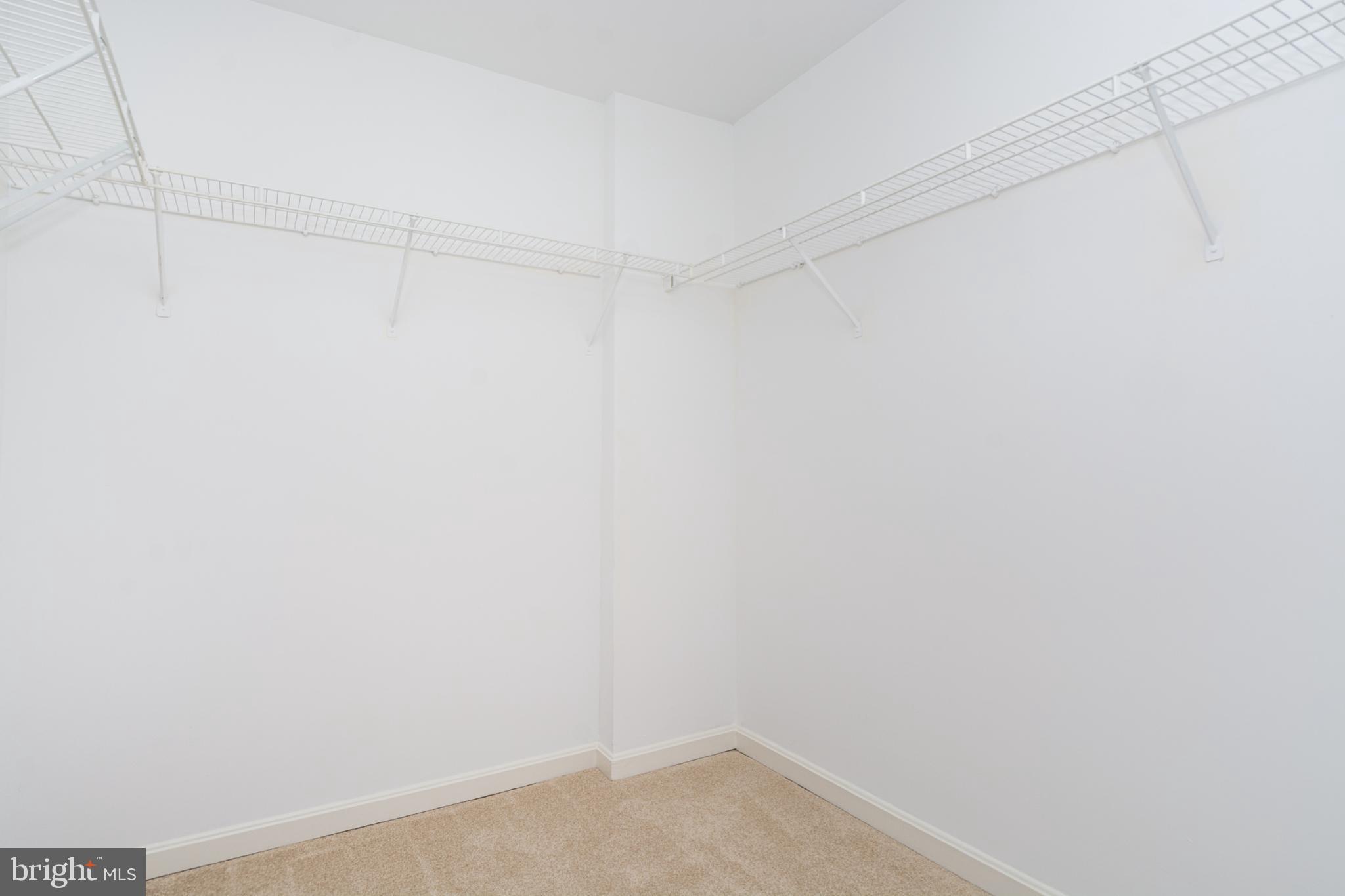 LIGHTHOUSE POINT EAST - Residential