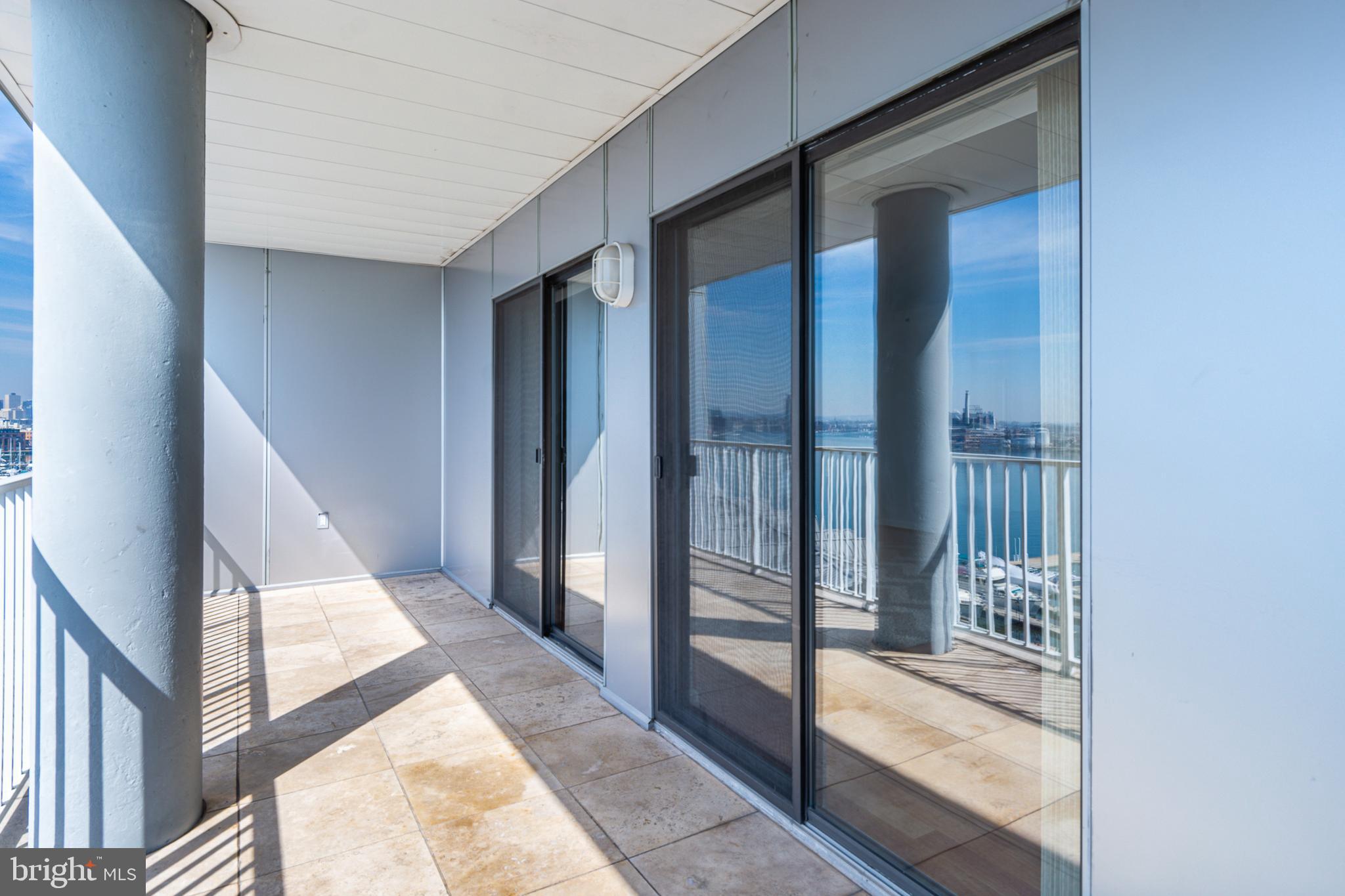 LIGHTHOUSE POINT EAST - Residential