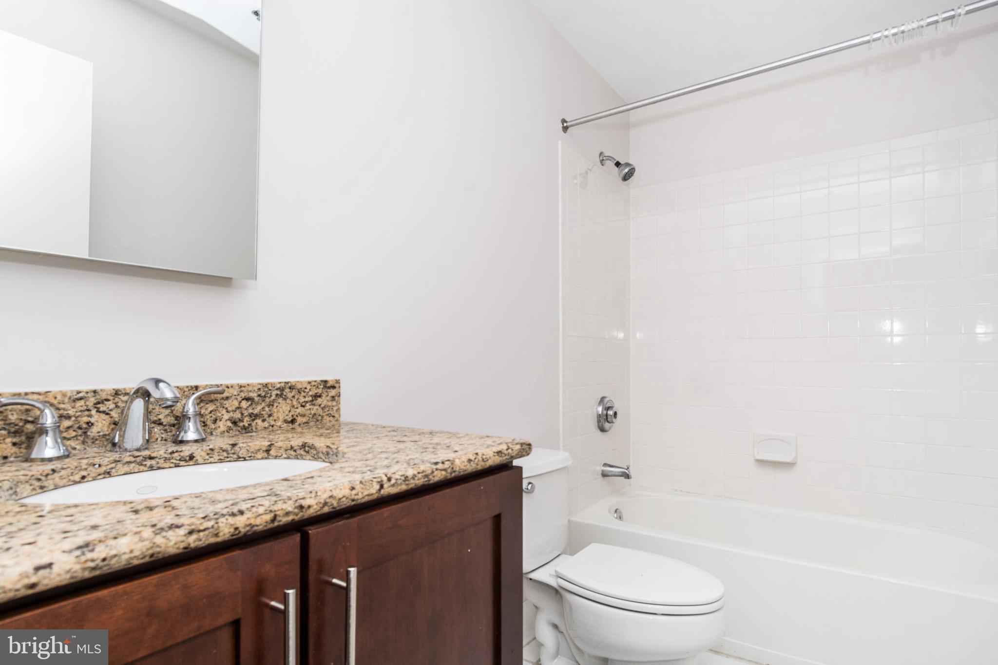 LIGHTHOUSE POINT EAST - Residential