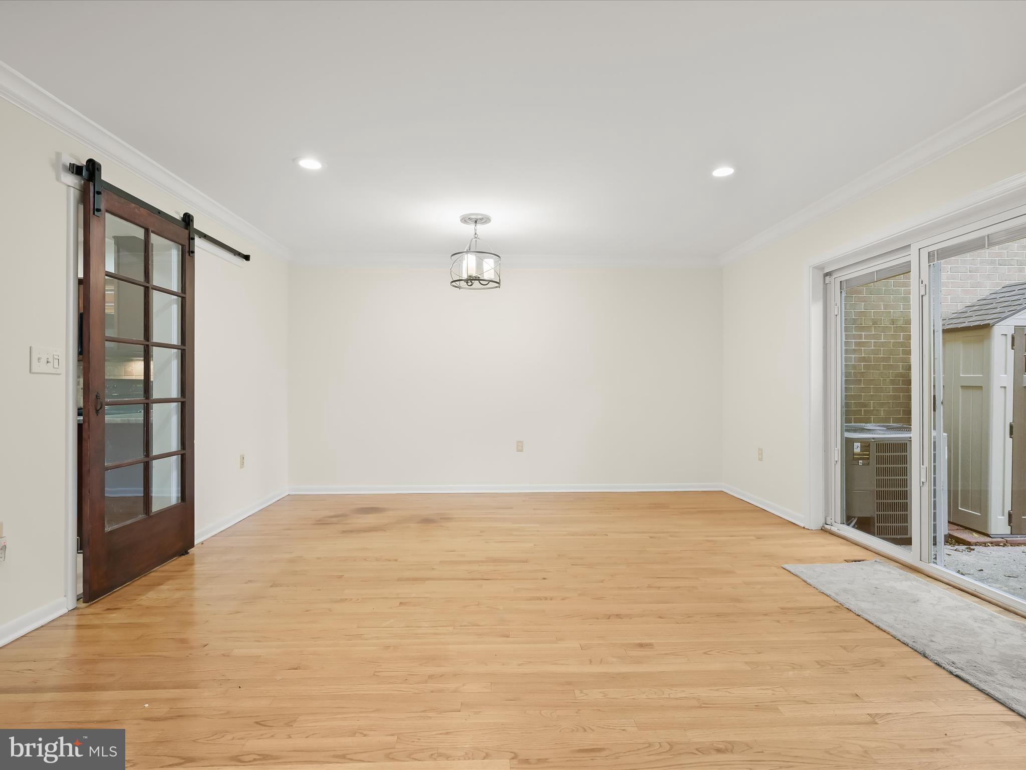 MOUNT WASHINGTON - Residential