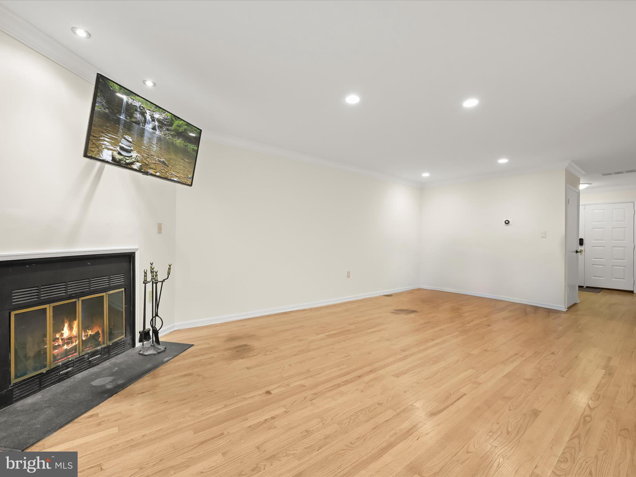 MOUNT WASHINGTON - Residential