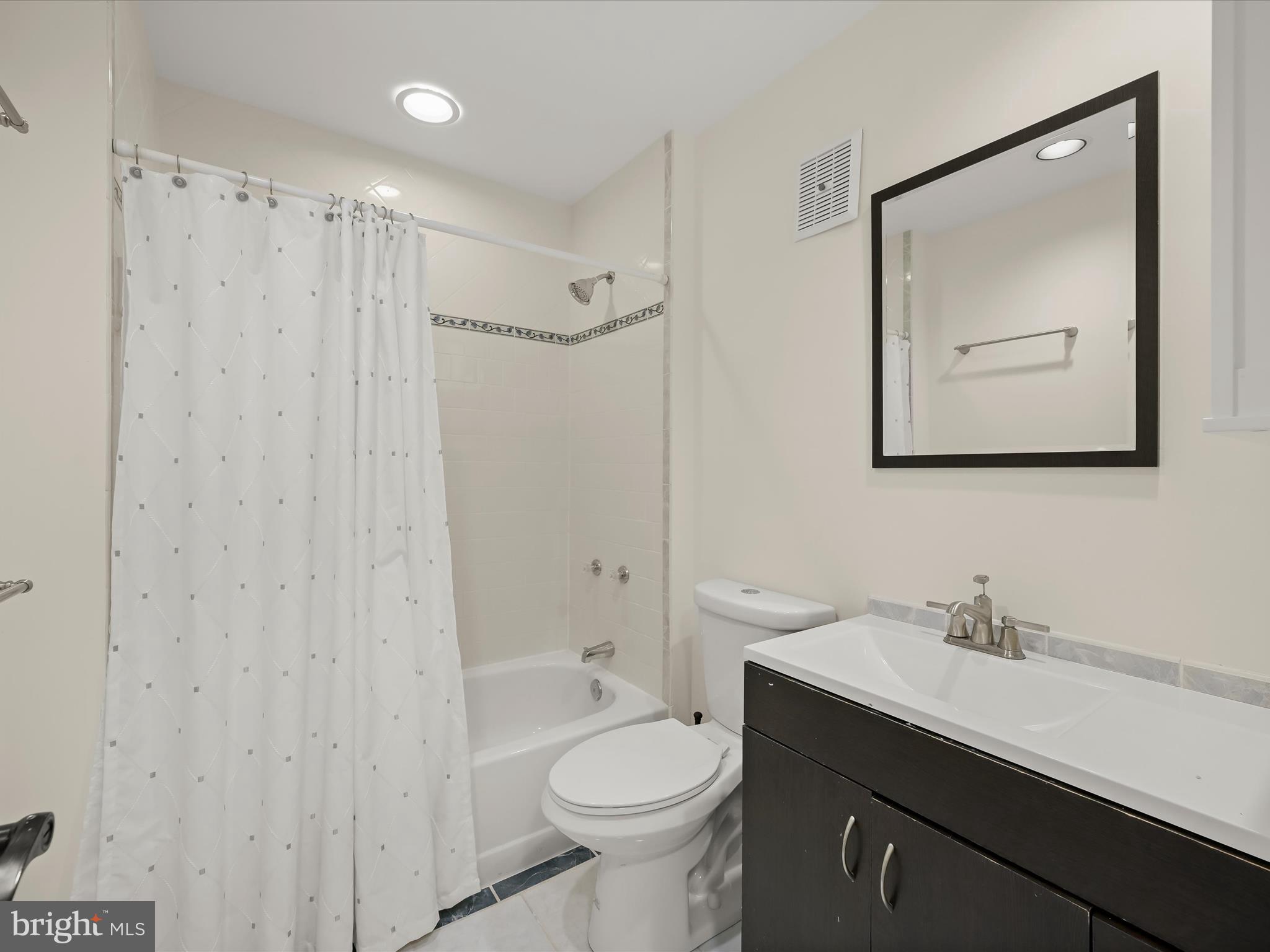 MOUNT WASHINGTON - Residential