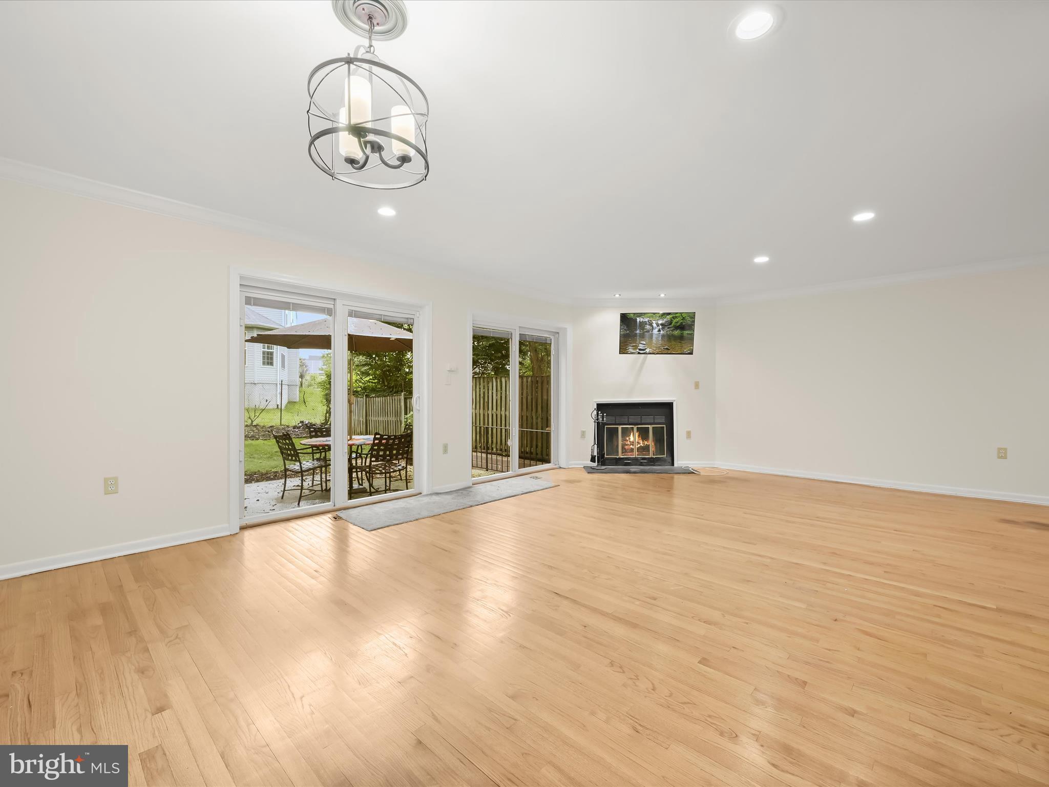 MOUNT WASHINGTON - Residential