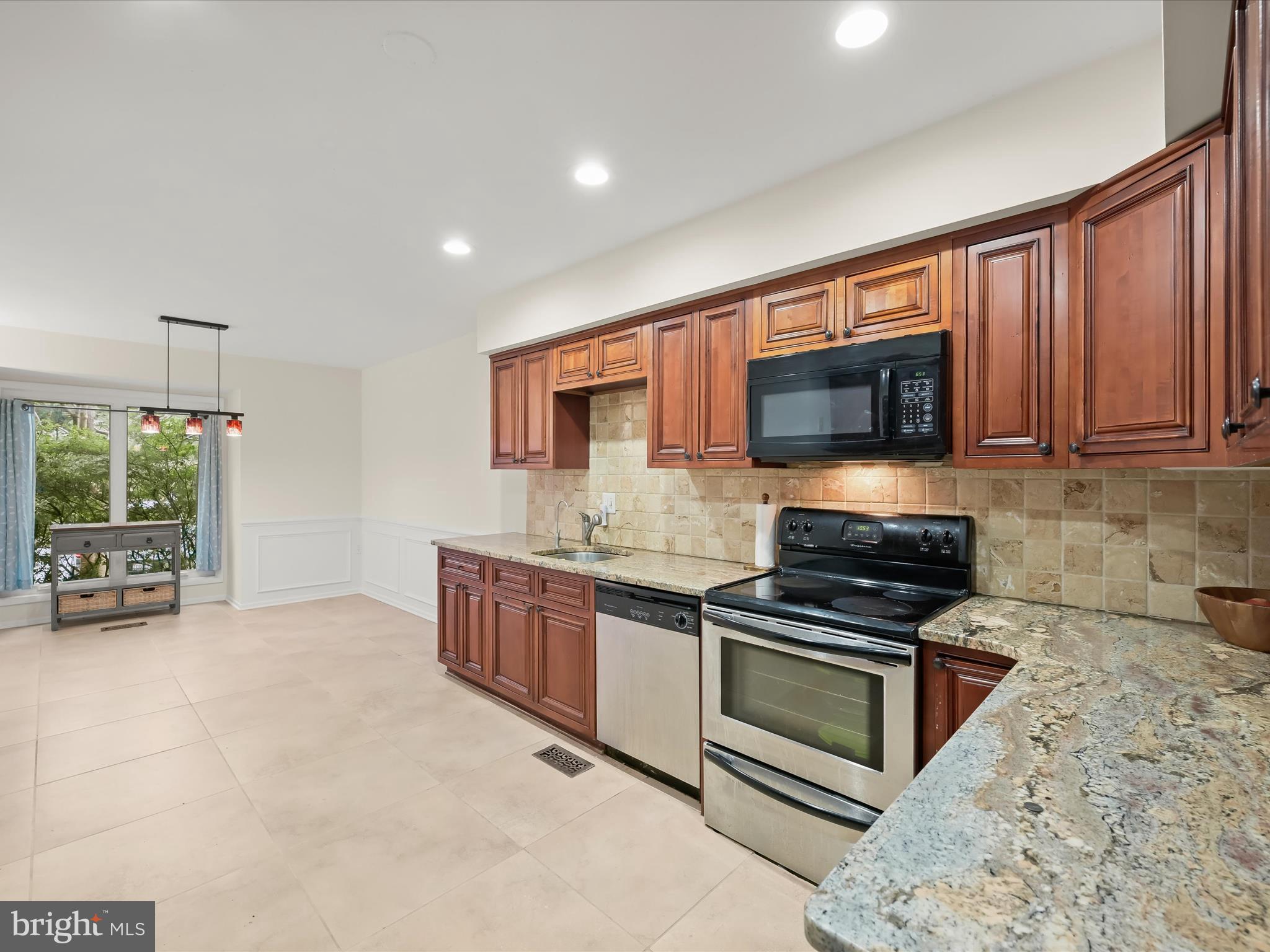 MOUNT WASHINGTON - Residential