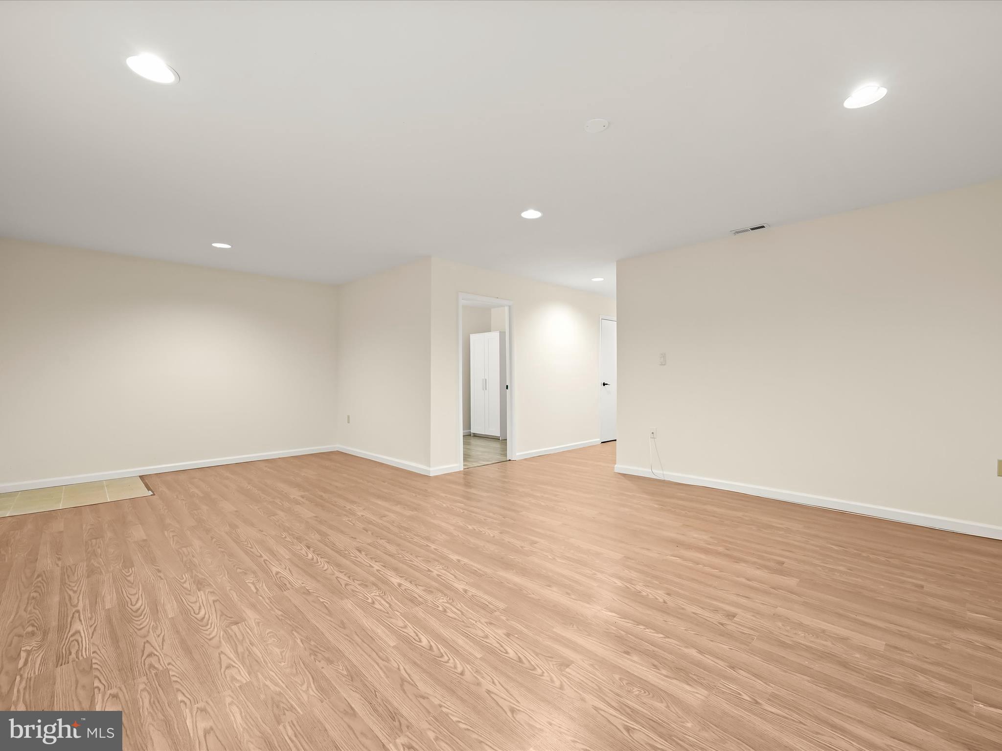 MOUNT WASHINGTON - Residential