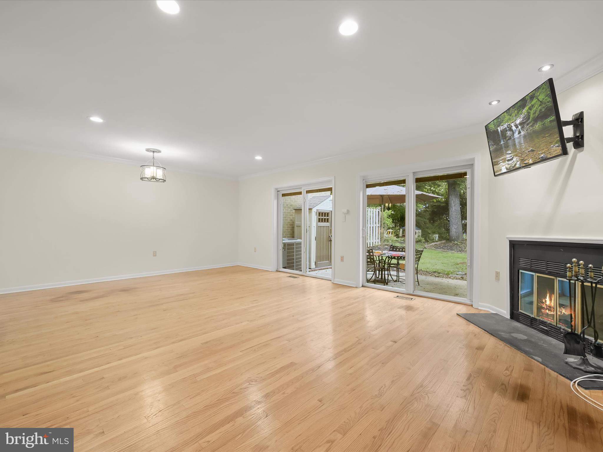 MOUNT WASHINGTON - Residential