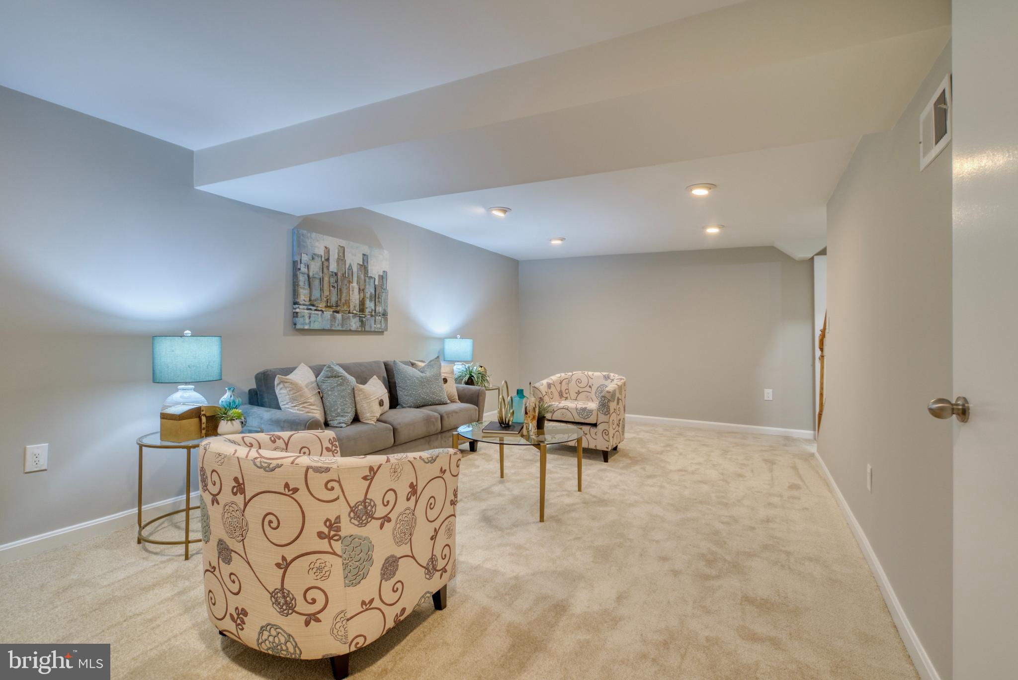 ORANGE HUNT ESTATES - Residential