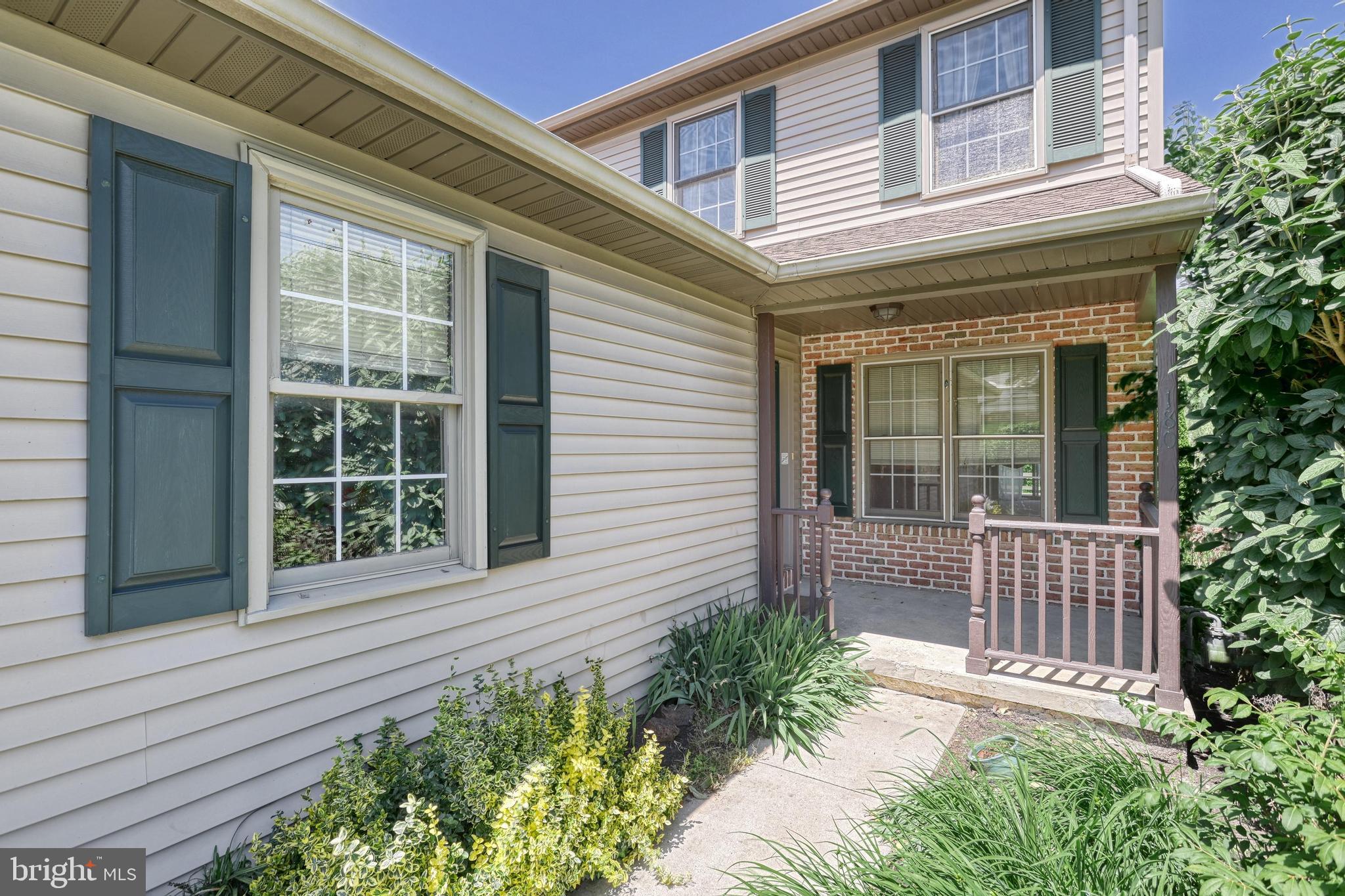 180 OAK RIDGE LANE 180